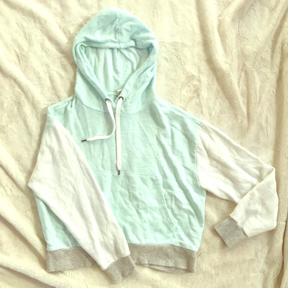 Forever 21 sweatshirt